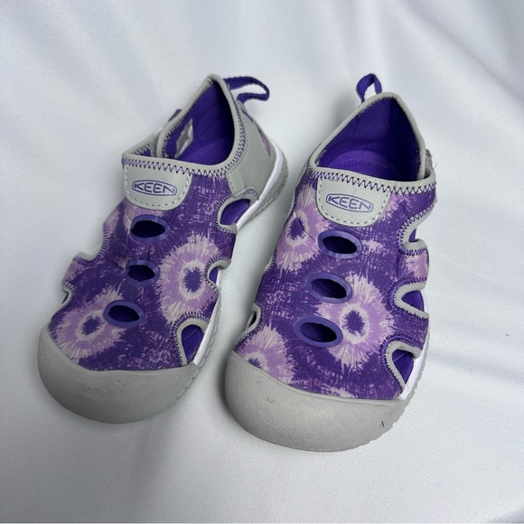 KEEN Kids Stingray Sandals Purple Girls Size 12 Water Shoes - Picture 1 of 11
